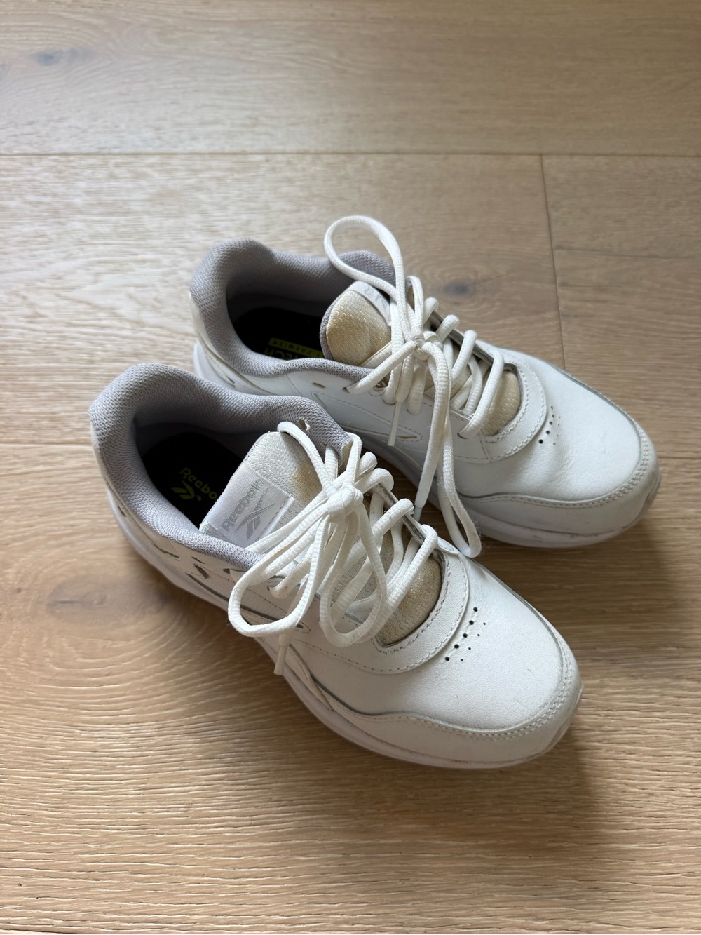 White size 6 Reebok sneakers